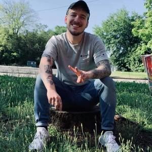 Meet your Posher, Brandon